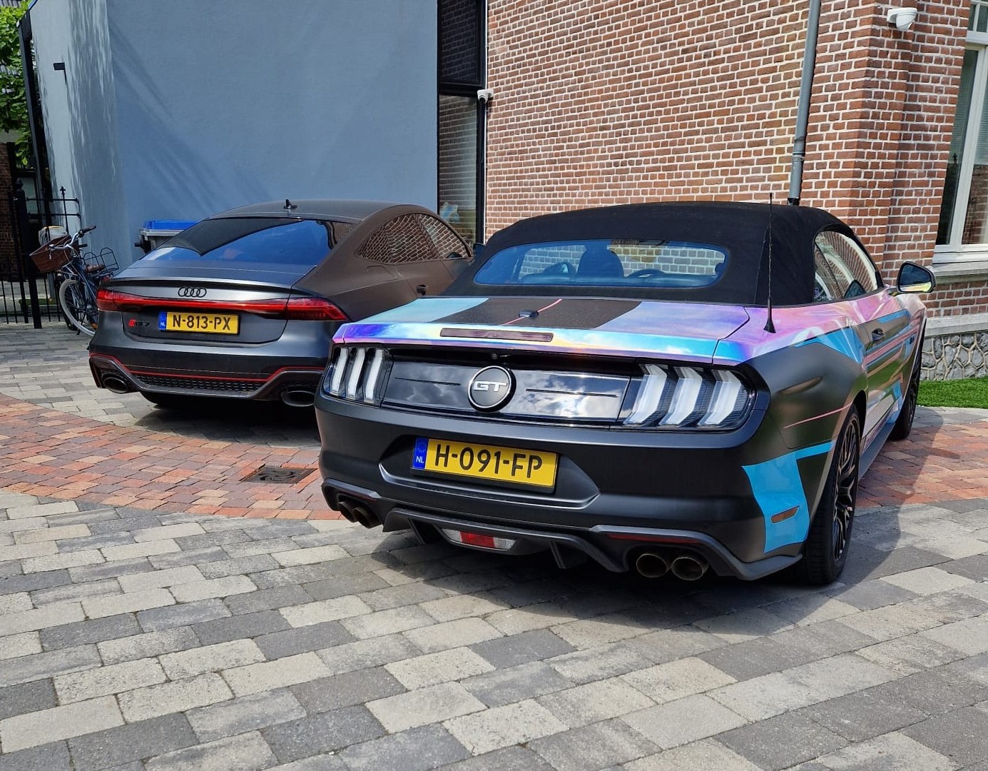 Cool DUO, Clean RS7 and Shiny Mustang GT