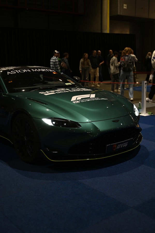 Aston Martin Vantage Front