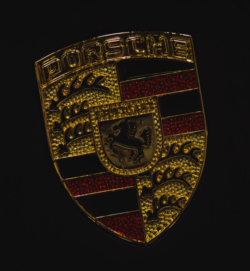 Porsche Crest Macro
