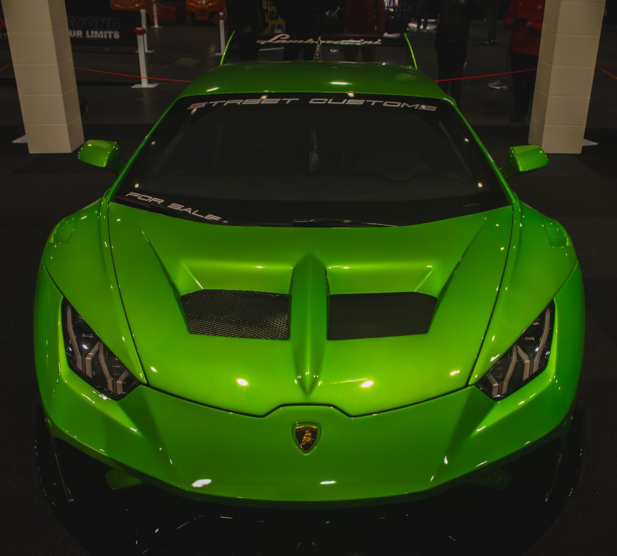 Huracan Hood, Head-On